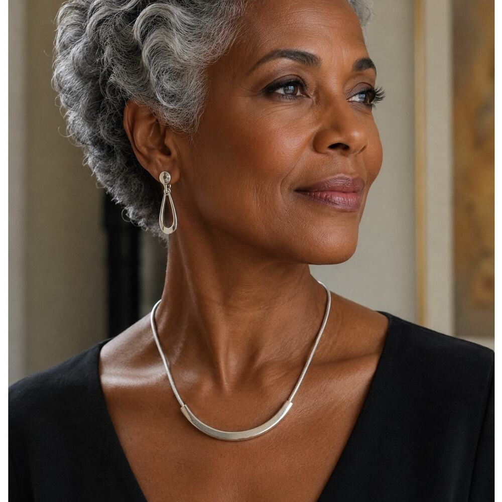 Silver Tone Curved Bar Snake Chain Necklace Modernist Minimalist Collar